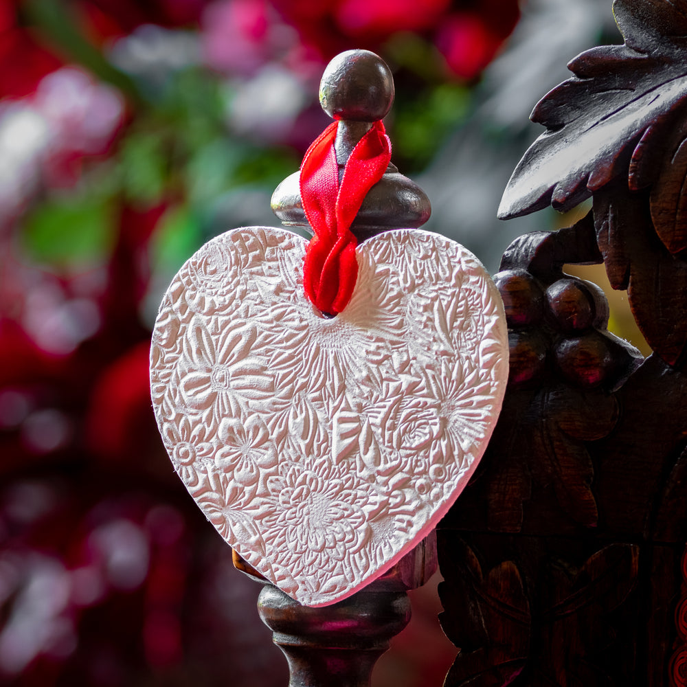 Summerlands Hall Clay Heart Scented Diffuser And 10ml Fragrance Oil